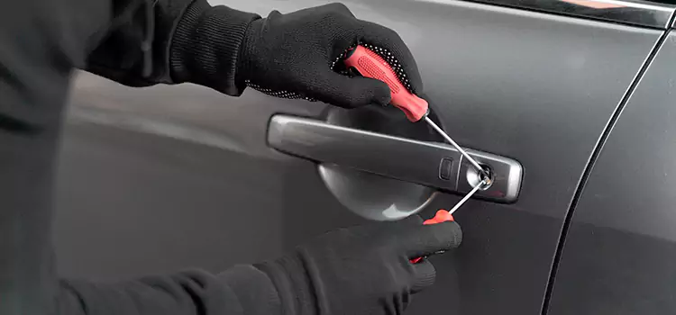 Locked Out of Car Help Tucson